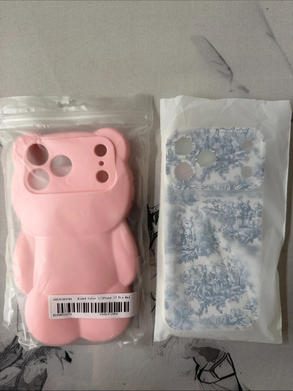 Apple 17 promax phone case  NWT  2 cases